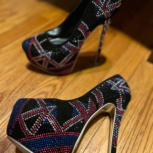 Absolutely stunning sparkly 6 inch heels!!❤️ - Picture 4 of 8